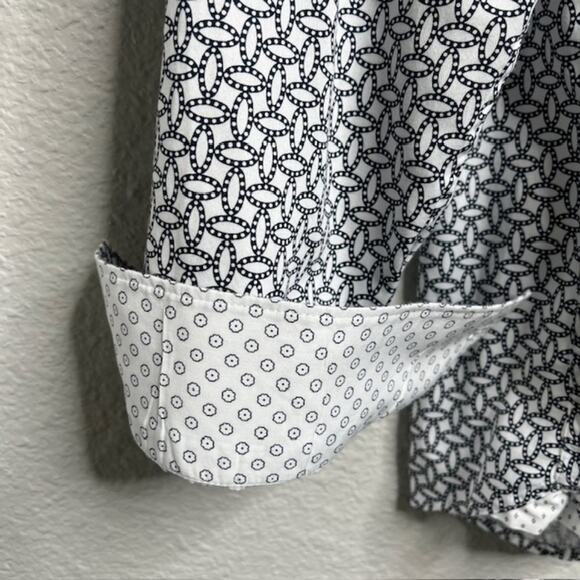 Ted Baker London Black & White Geometric Button Up Shirt Like New! Size 5 - Picture 4 of 16